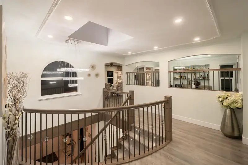 12451 90A AVENUE - photo 4 of 27
