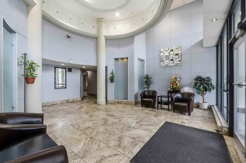 504 10899 UNIVERSITY DRIVE - photo 4 of 5
