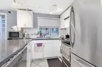 28 8220 KING GEORGE BOULEVARD - thumbnail 12