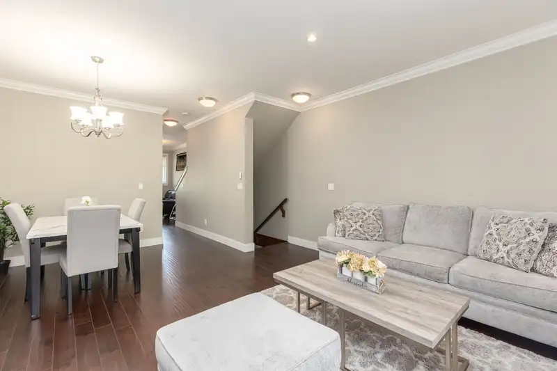 64 6383 140 STREET - photo 3 of 35