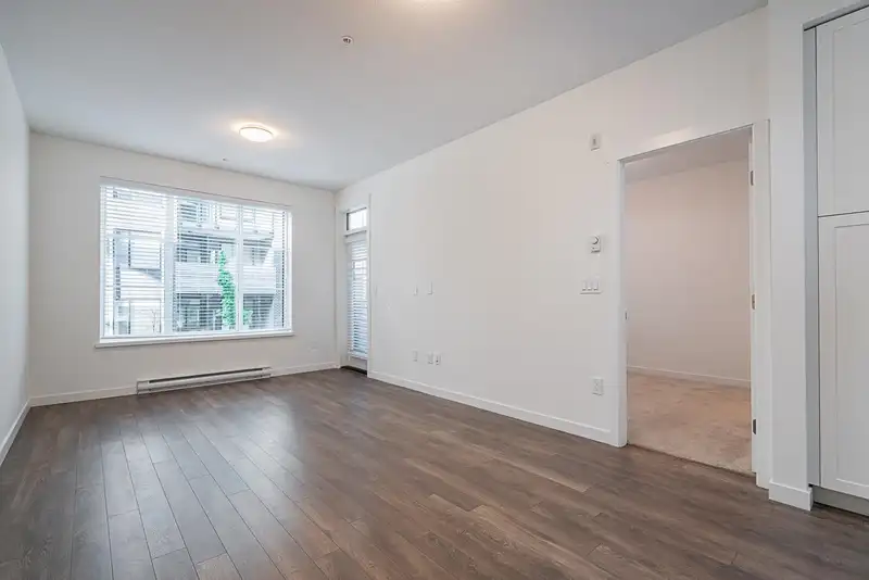 210 15825 85 AVENUE - photo 3 of 30