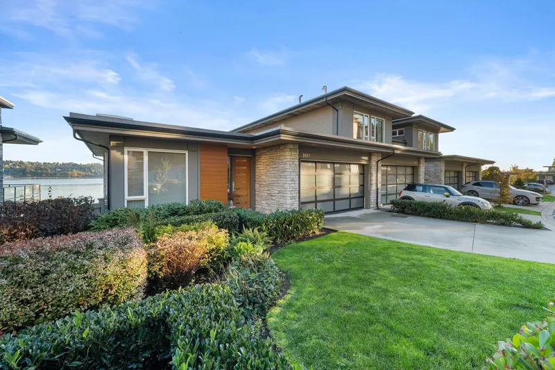 3887 CATES LANDING WAY - photo 1 of 25