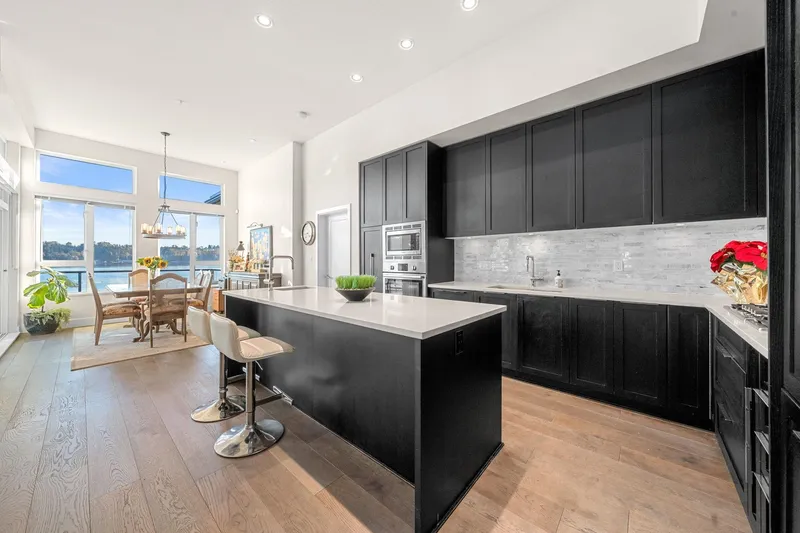 3887 CATES LANDING WAY - photo 4 of 25