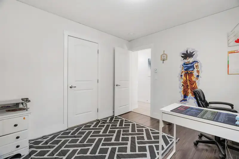 108 13898 64 AVENUE - photo 3 of 38