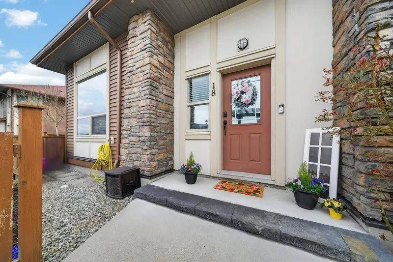 18 10480 248 STREET - photo 2 of 25