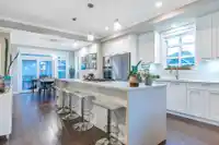 157 16488 64 AVENUE - thumbnail 8