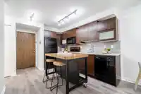 113 10788 139 STREET - thumbnail 4