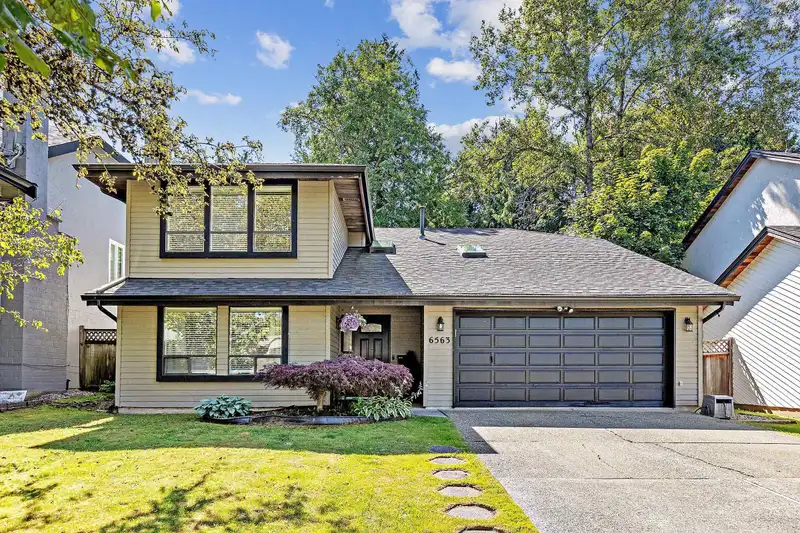 6563 133A STREET - photo 1 of 35