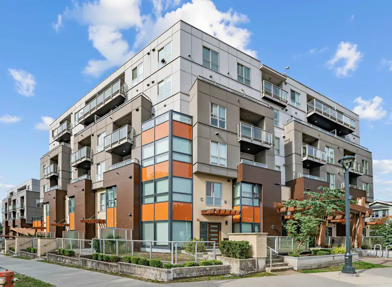 601 13978 FRASER HIGHWAY - photo 1 of 19