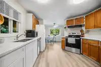 3 6280 KING GEORGE BOULEVARD - thumbnail 12