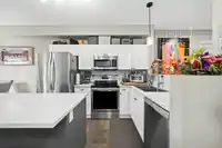 38 18701 66 AVENUE - thumbnail 3