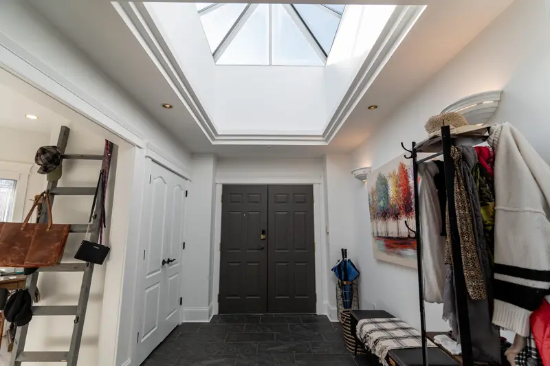 401 20448 PARK AVENUE - photo 3 of 25