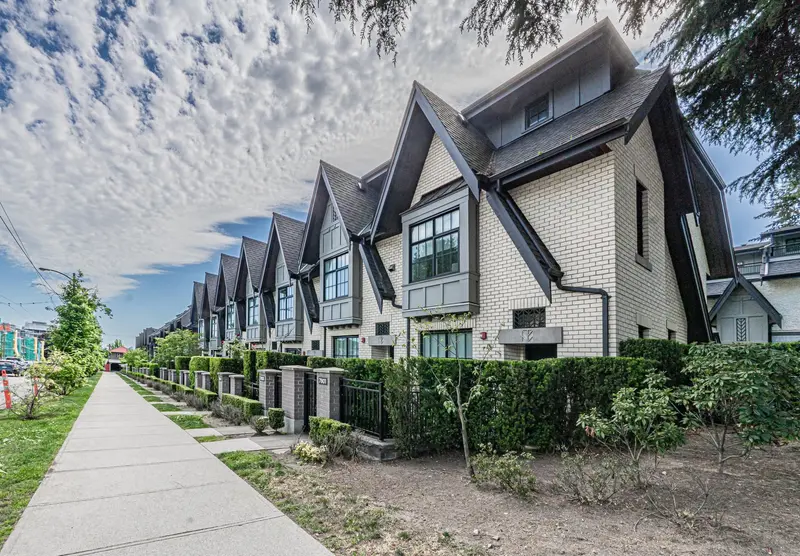 7903 OAK STREET - photo 1 of 25