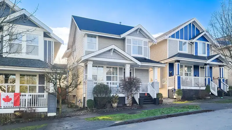 15136 61A AVENUE - photo 1 of 26
