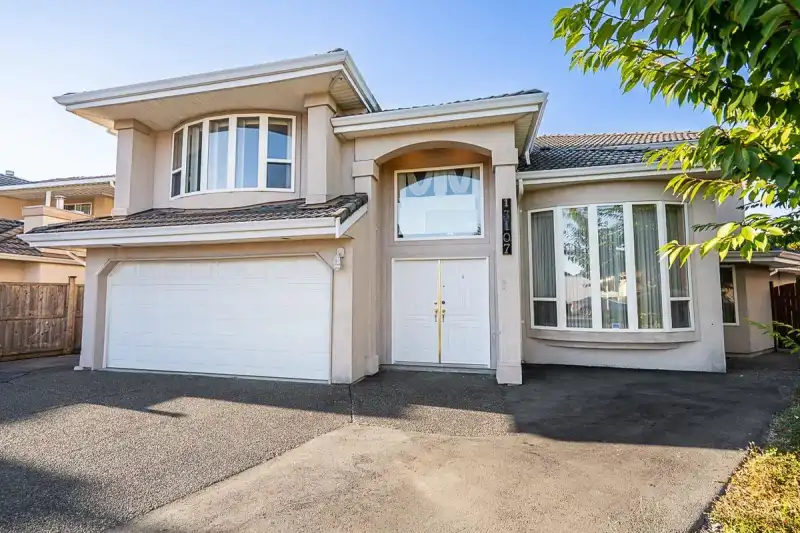 13107 74 AVENUE - photo 1 of 22