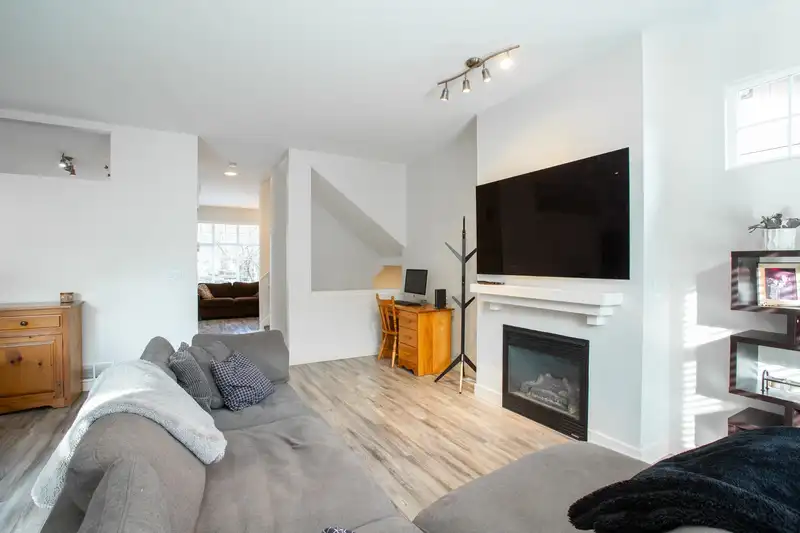 66 6050 166 STREET - photo 4 of 40