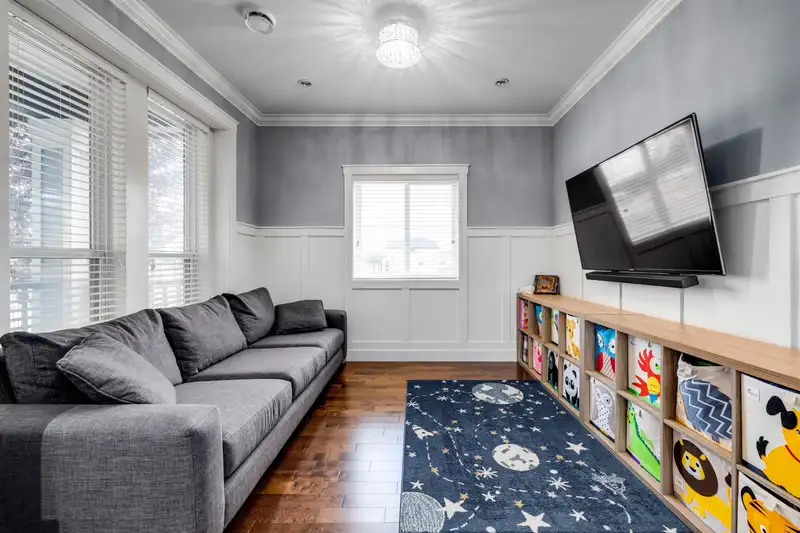 19105 72 AVENUE - photo 4 of 36