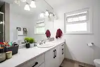 6837 144 STREET - thumbnail 13