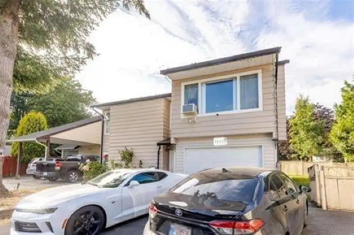 13325 66A AVENUE - photo 2 of 27