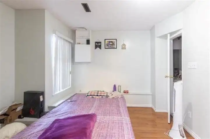 13325 66A AVENUE - photo 3 of 27