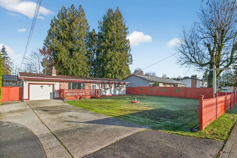 26655 32 AVENUE - photo 1 of 25