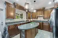 7506 143C STREET - thumbnail 8