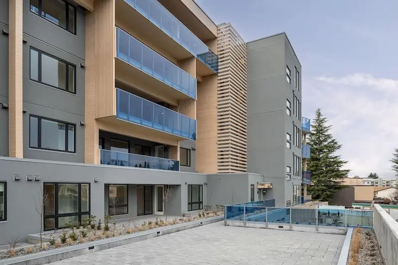 308 33160 PLAXTON CRESCENT - photo 3 of 16