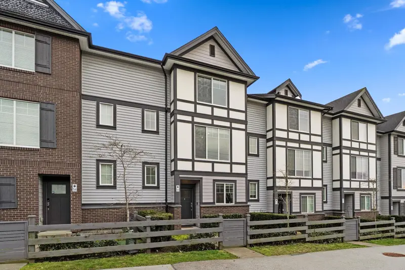 53 11272 240 STREET - photo 2 of 23