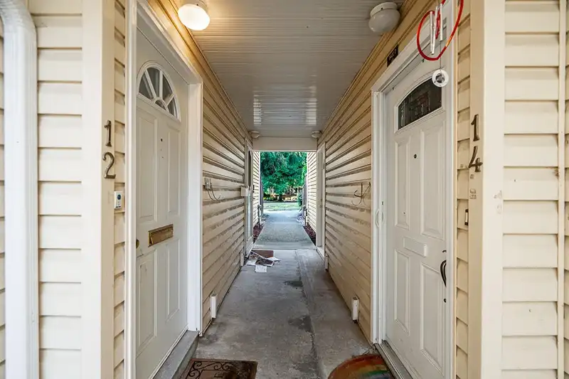 12 9402 122 STREET - photo 3 of 28