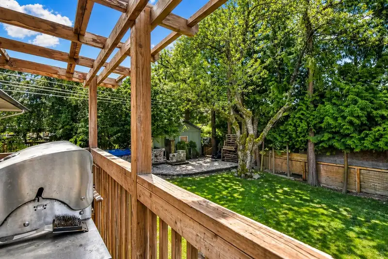 13668 LARNER ROAD - photo 2 of 2