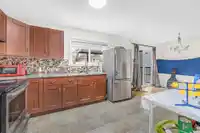 15079 87B AVENUE - thumbnail 4