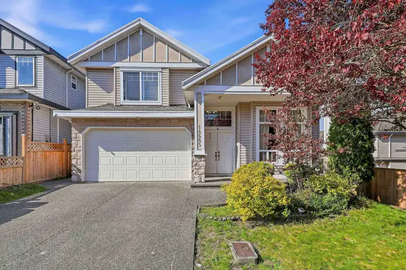 14665 76A AVENUE - photo 1 of 31