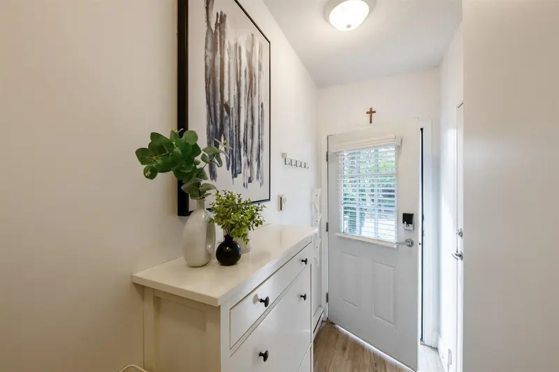 47 6747 203 STREET - photo 2 of 25