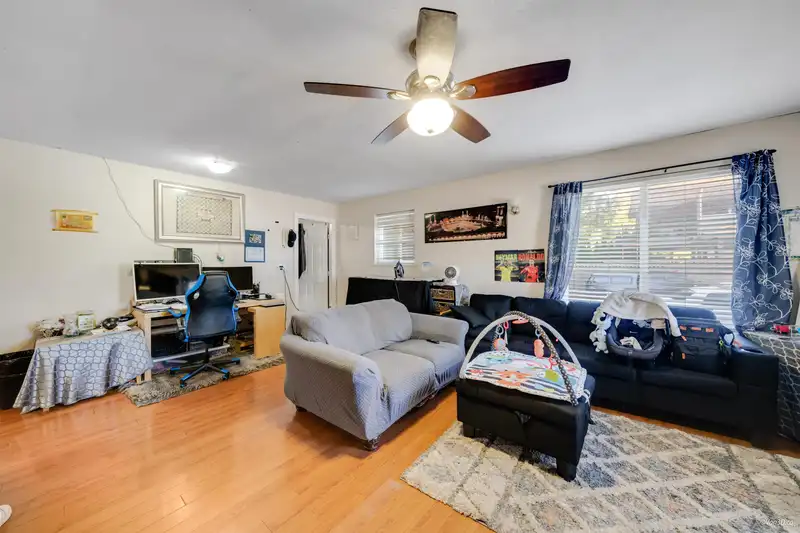8863 KING GEORGE BOULEVARD - photo 2 of 23