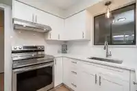 9829 120A STREET - thumbnail 11
