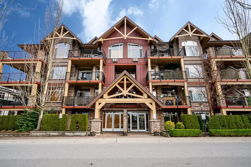 417 8328 207A STREET - photo 1 of 25