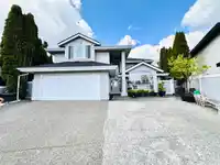 8234 151A STREET - thumbnail 1