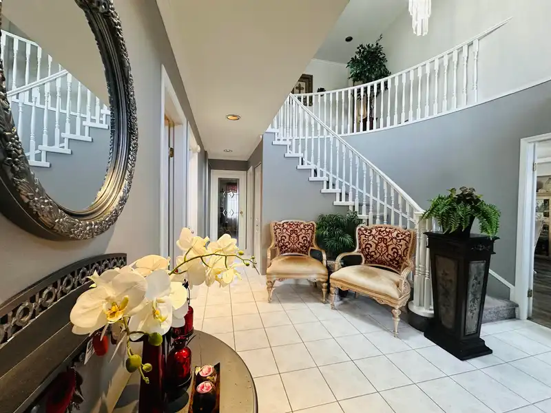 8234 151A STREET - photo 2 of 38