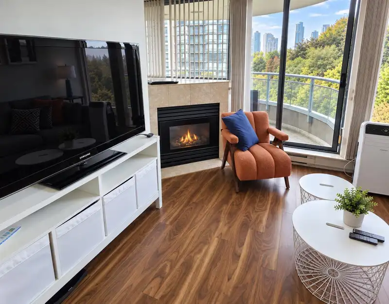 602 13353 108 AVENUE - photo 3 of 26