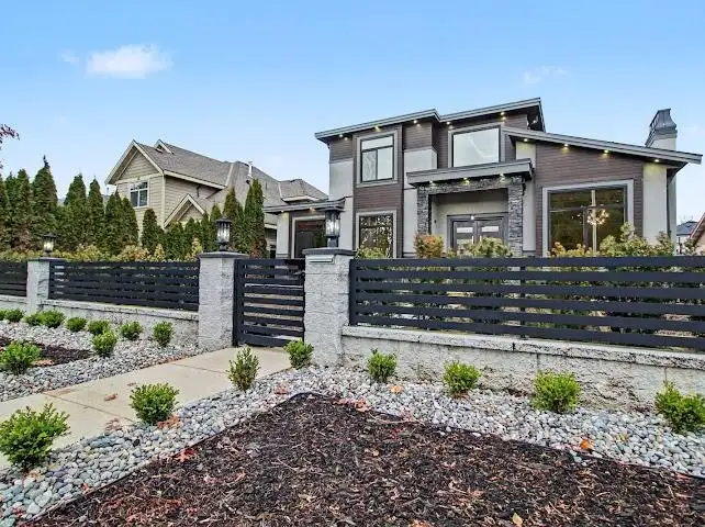 14969 96 AVENUE - photo 3 of 36