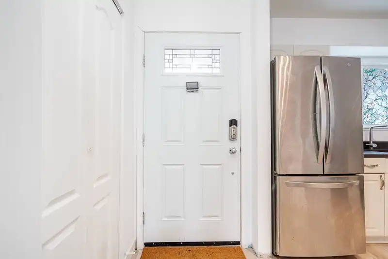6043 W GREENSIDE DRIVE - photo 3 of 32