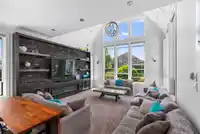 8866 134B STREET - thumbnail 23