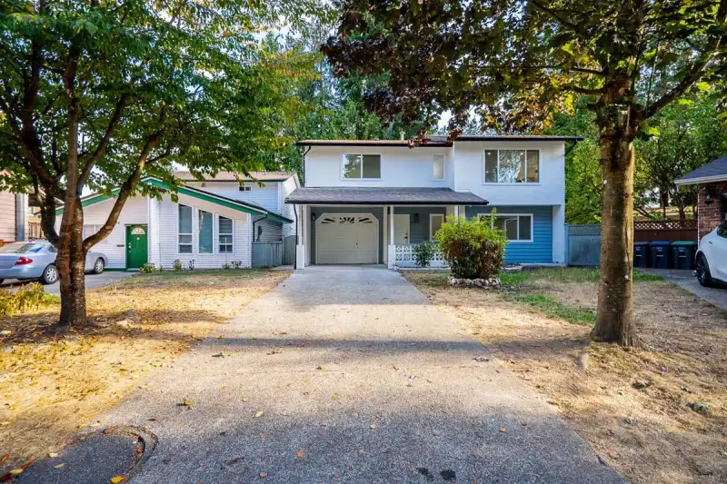 6738 128B STREET - photo 1 of 25
