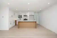 6738 128B STREET - thumbnail 8