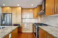 306 16469 64 AVENUE - thumbnail 10