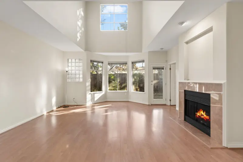 27 7695 ST. ALBANS ROAD - photo 4 of 25