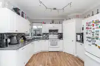 6470 185A STREET - thumbnail 12