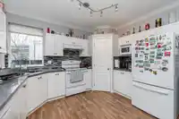 6470 185A STREET - thumbnail 14