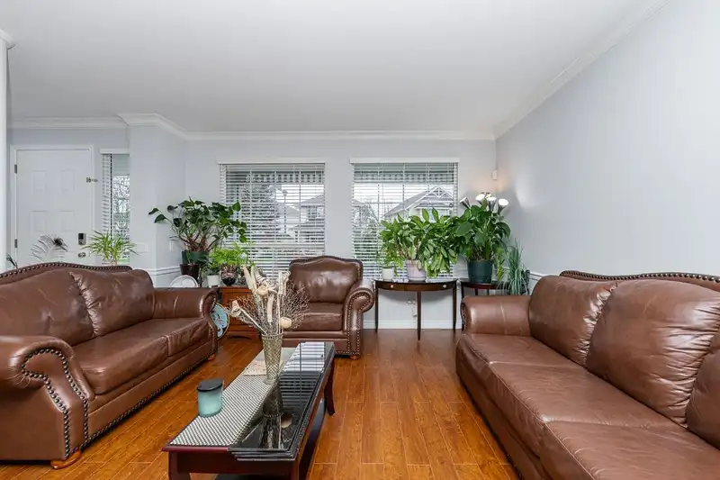 6470 185A STREET - photo 3 of 35
