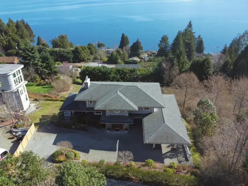 1128 TWIN ISLE DRIVE - photo 2 of 25